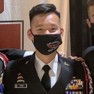 Meet your Posher, Toai